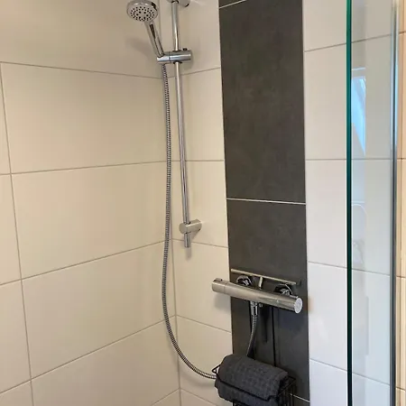 Nyaraló Helmshuus